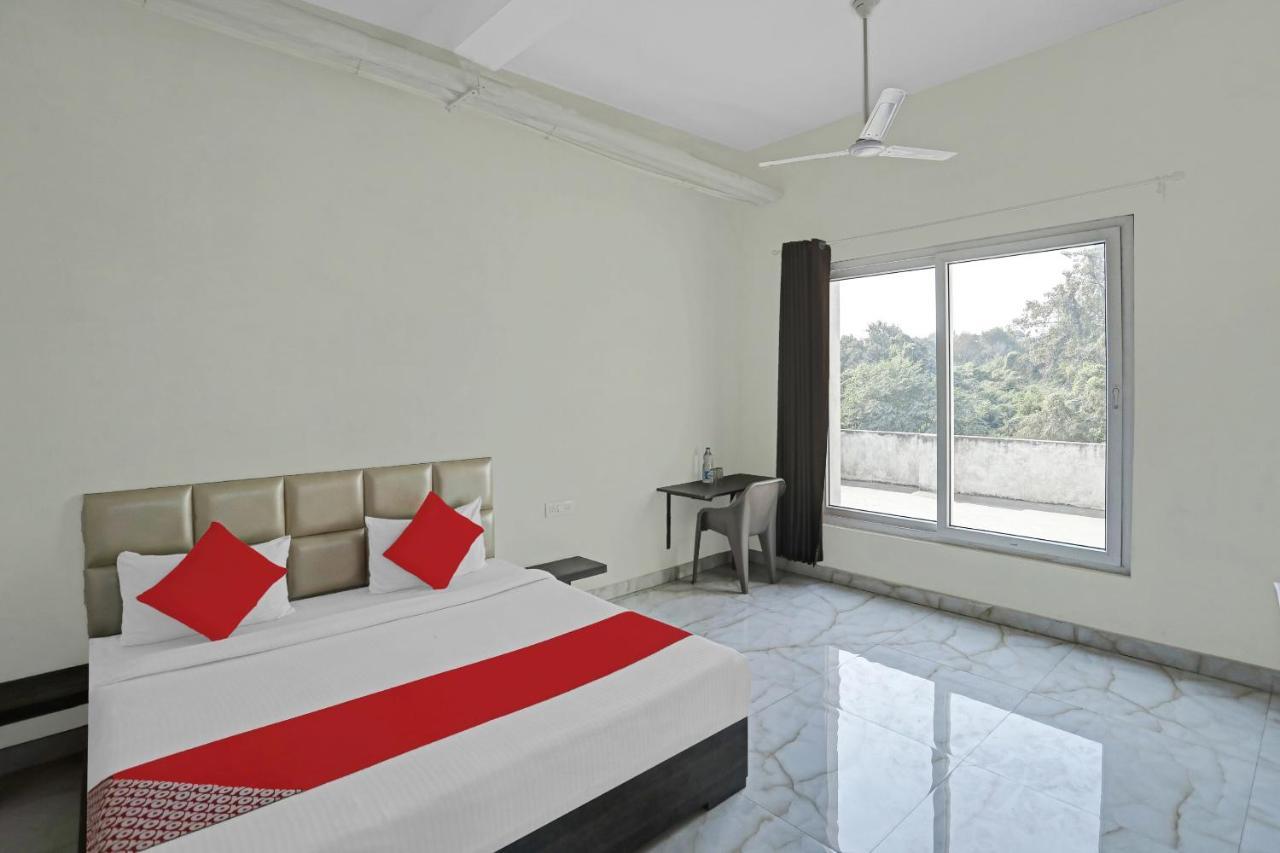 Oyo Flagship 80971 The Lime Tree Bareilly Luaran gambar