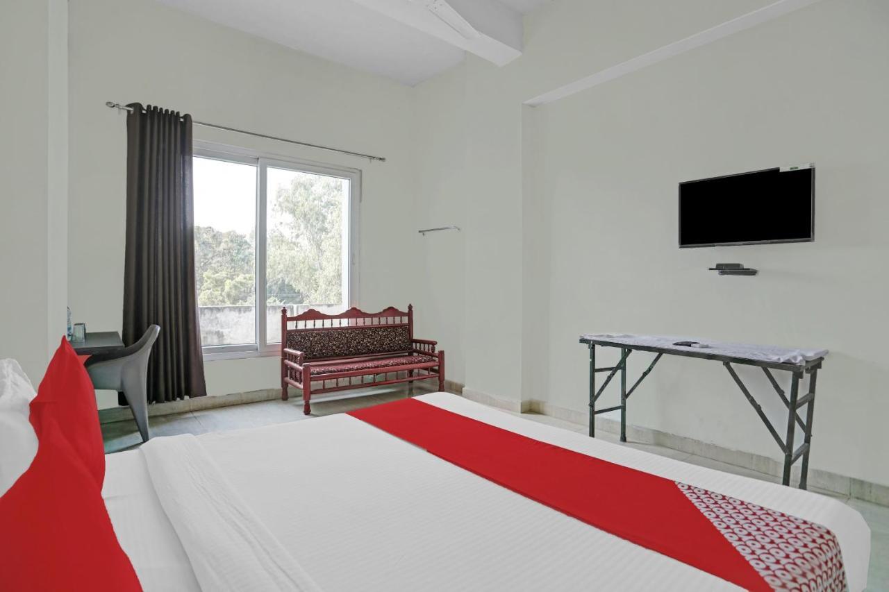 Oyo Flagship 80971 The Lime Tree Bareilly Luaran gambar