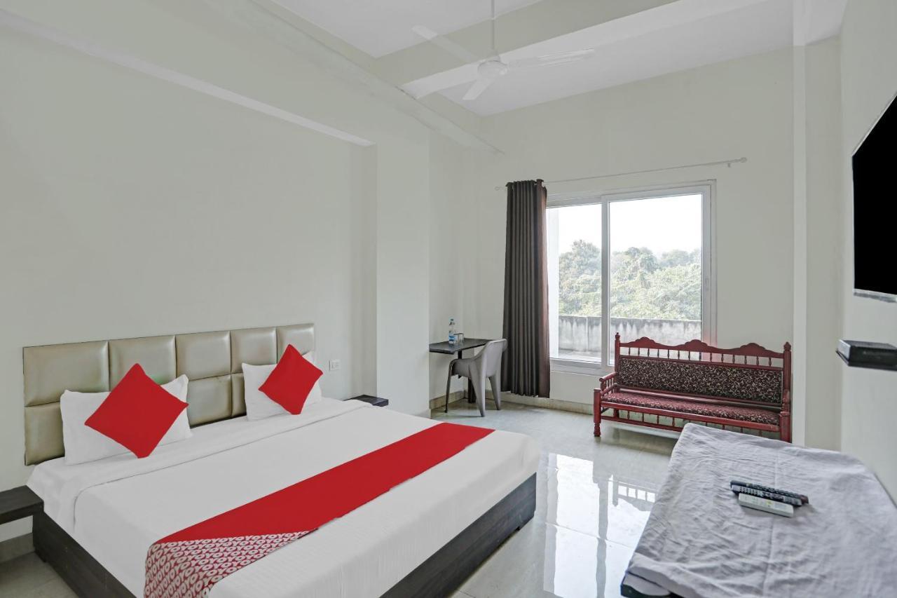 Oyo Flagship 80971 The Lime Tree Bareilly Luaran gambar