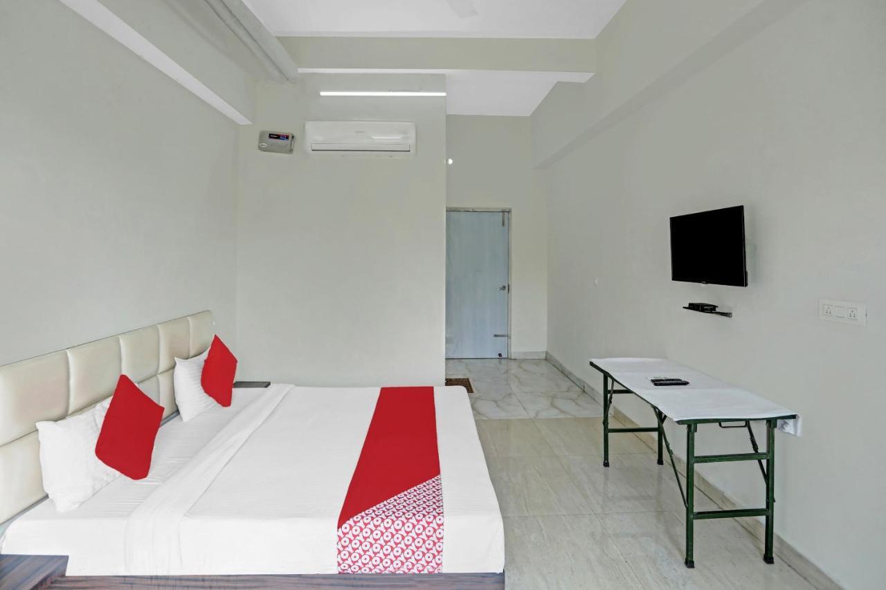 Oyo Flagship 80971 The Lime Tree Bareilly Luaran gambar